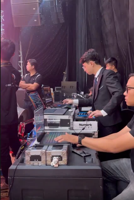 Dịch vụ kỹ thuật